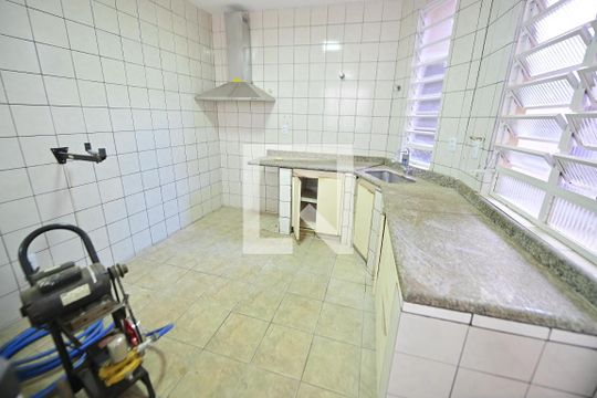 Cozinha de casa para alugar com 5 quartos, 300m² em Setor Coimbra, Goiânia