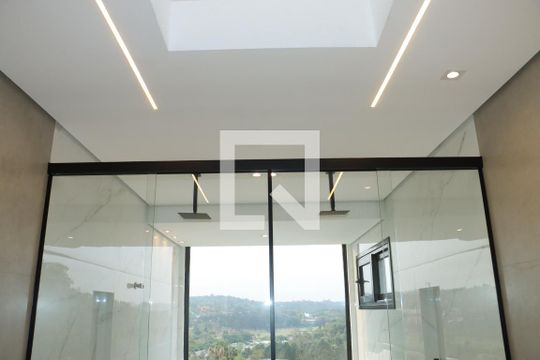 Banheiro da Suíte 1 de casa de condomínio para alugar com 4 quartos, 484m² em São Paulo Ii, Cotia