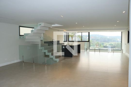 Sala 1 de casa de condomínio para alugar com 4 quartos, 484m² em São Paulo Ii, Cotia