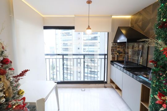 Sala de apartamento à venda com 2 quartos, 67m² em Centro, Osasco