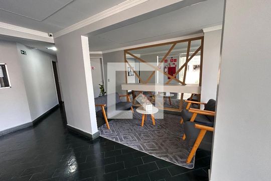 Hall de entrada de apartamento à venda com 1 quarto, 45m² em Picanço, Guarulhos