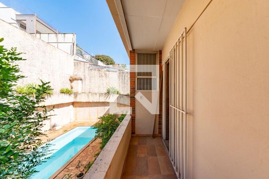 Varanda da Suíte 1 de casa para alugar com 4 quartos, 355m² em Santa Lúcia, Belo Horizonte