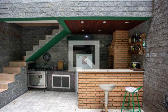 Espaço Gourmet de casa à venda com 3 quartos, 175m² em Vila Nogueira, Diadema