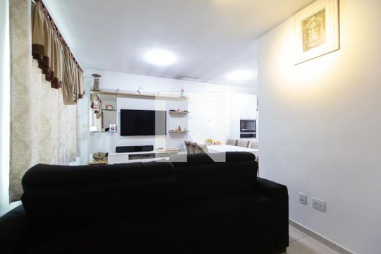 Sala de casa de condomínio à venda com 3 quartos, 120m² em Cidade Antônio Estêvão de Carvalho, São Paulo