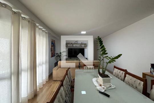 Sala de apartamento para alugar com 3 quartos, 120m² em Empresarial 18 do Forte, Barueri