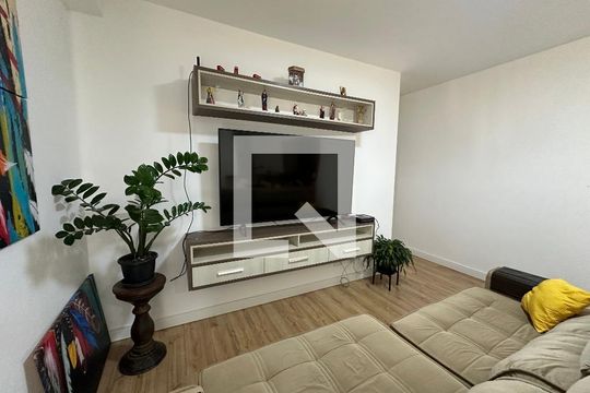 Sala de apartamento para alugar com 3 quartos, 120m² em Empresarial 18 do Forte, Barueri