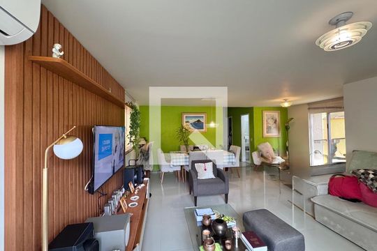 Sala de casa de condomínio à venda com 3 quartos, 150m² em Vargem Grande, Rio de Janeiro