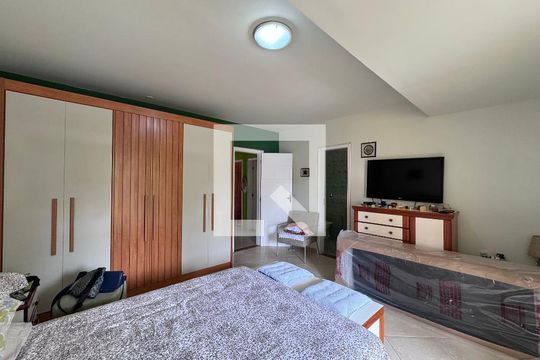 Suíte de casa de condomínio à venda com 3 quartos, 150m² em Vargem Grande, Rio de Janeiro