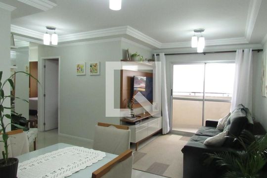 Sala de apartamento à venda com 3 quartos, 73m² em Jaguaribe, Osasco