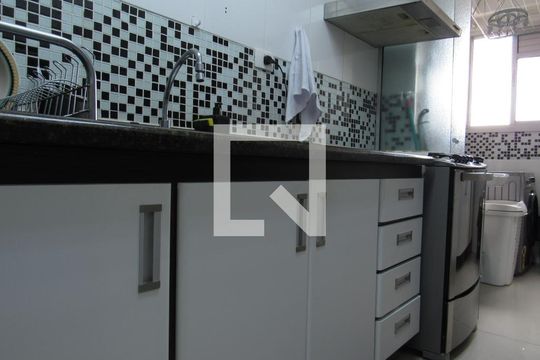 Cozinha de apartamento à venda com 3 quartos, 73m² em Jaguaribe, Osasco