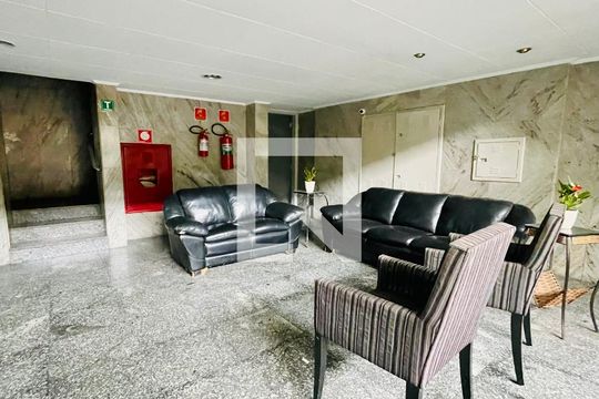 Hall social de apartamento à venda com 3 quartos, 144m² em Vila Galvão, Guarulhos