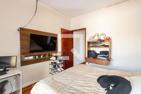 Quarto 1 de casa para alugar com 2 quartos, 150m² em Ayrosa, Osasco