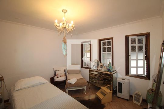 Quarto 1 de casa para alugar com 6 quartos, 170m² em Santana, São Paulo