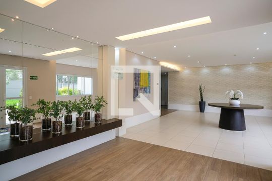 Hall de entrada de apartamento para alugar com 2 quartos, 69m² em Cerâmica, São Caetano do Sul