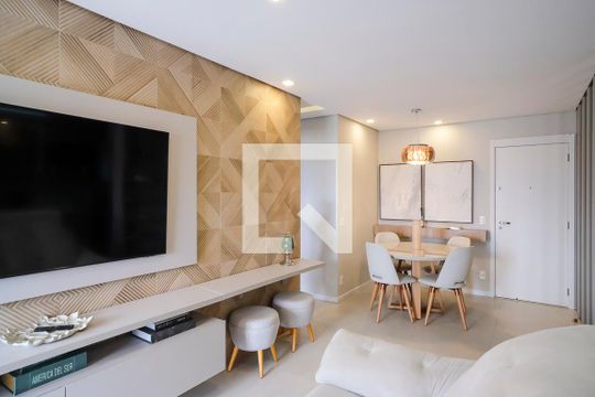 Sala de apartamento para alugar com 2 quartos, 69m² em Cerâmica, São Caetano do Sul