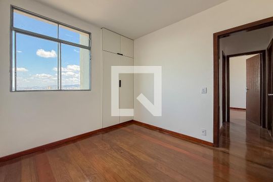 Quarto 1 de apartamento à venda com 3 quartos, 75m² em Padre Eustáquio, Belo Horizonte