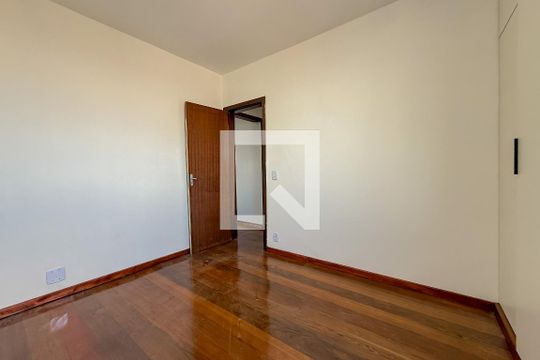 Quarto 2 de apartamento à venda com 3 quartos, 75m² em Padre Eustáquio, Belo Horizonte