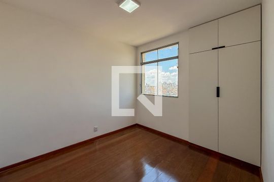 Quarto 1 de apartamento à venda com 3 quartos, 75m² em Padre Eustáquio, Belo Horizonte