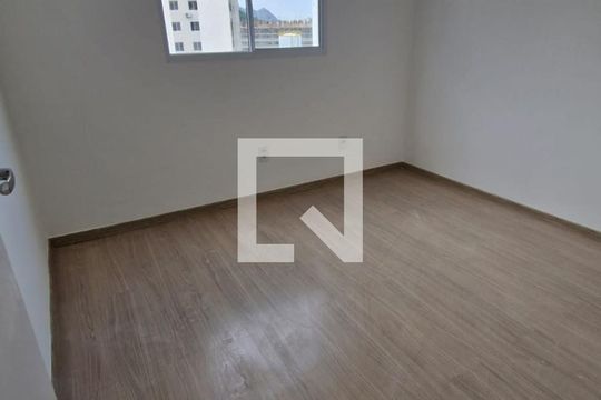 Quarto de apartamento para alugar com 2 quartos, 48m² em Barra da Tijuca, Rio de Janeiro