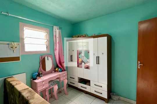 quarto  de casa à venda com 5 quartos, 145m² em São Geraldo, Belo Horizonte