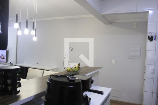 Cozinha de apartamento para alugar com 3 quartos, 76m² em Vila Rosalia, Guarulhos