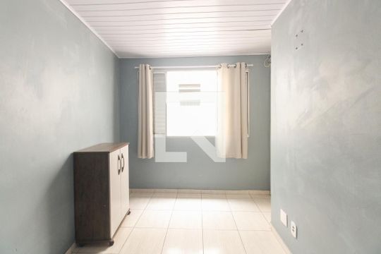 Quarto de casa para alugar com 4 quartos, 150m² em Vila Esperança, São Paulo