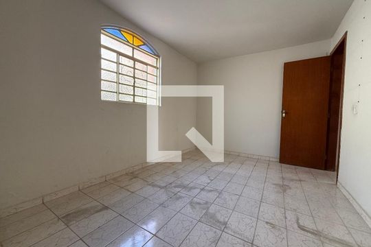 Casa à venda com 2 quartos, 360m² em Parque Sao Jose, Belo Horizonte