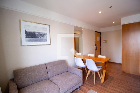 Sala de apartamento para alugar com 1 quarto, 37m² em Parque Campolim, Votorantim