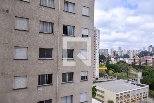 Vista da Suíte de apartamento à venda com 1 quarto, 24m² em Panamby, São Paulo