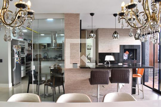 Sala de Jantar de casa de condomínio à venda com 4 quartos, 319m² em Santa Cândida, Curitiba