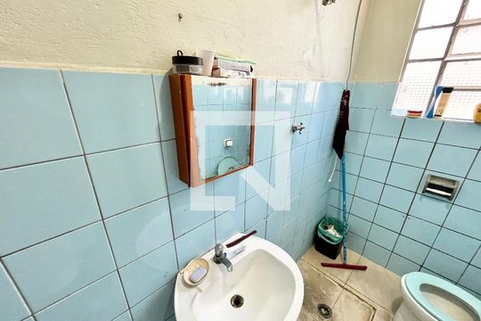 Banheiro Social de casa à venda com 3 quartos, 79m² em Vila Aurora (zona Norte), São Paulo