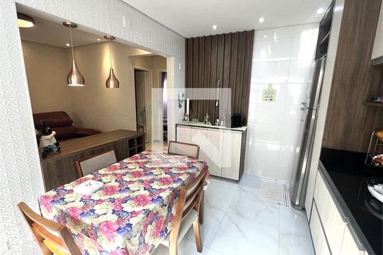 Casa à venda com 7 quartos, 251m² em Vila Macedopolis, São Paulo