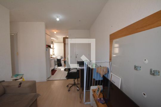 Sala de apartamento para alugar com 2 quartos, 40m² em Campo Grande, Rio de Janeiro