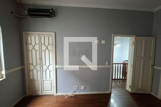Casa à venda com 4 quartos, 175m² em Barra Funda, São Paulo