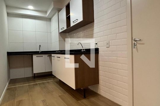 Sala de apartamento à venda com 2 quartos, 35m² em Parque Bristol, São Bernardo do Campo