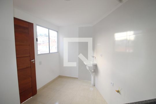 Sala/Cozinha de apartamento para alugar com 1 quarto, 25m² em Vila Nivi, São Paulo
