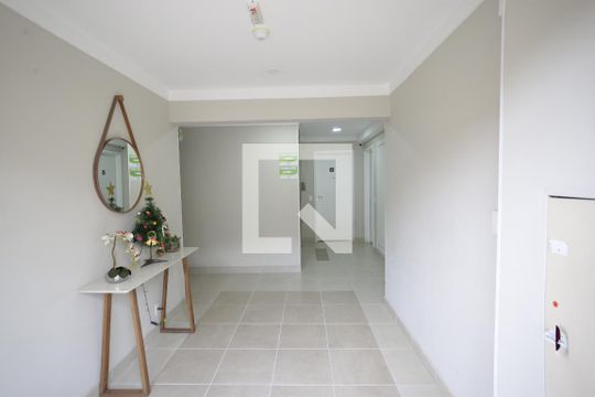 Hall de entrada de apartamento à venda com 2 quartos, 40m² em Cambuci, São Paulo