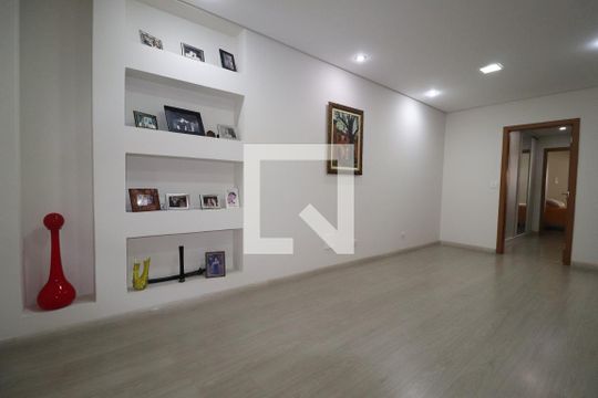 Corredor dos Quartos de casa à venda com 4 quartos, 308m² em Vila Santa Teresa, Santo André
