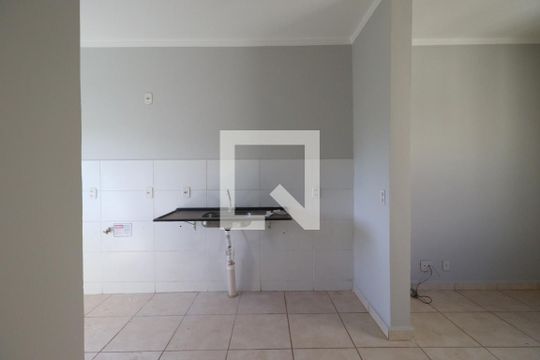 Cozinha de apartamento para alugar com 2 quartos, 43m² em (l-10), Ribeirão Preto