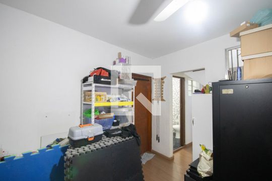 Suíte 1 de casa à venda com 7 quartos, 500m² em Vila Mazzei, São Paulo