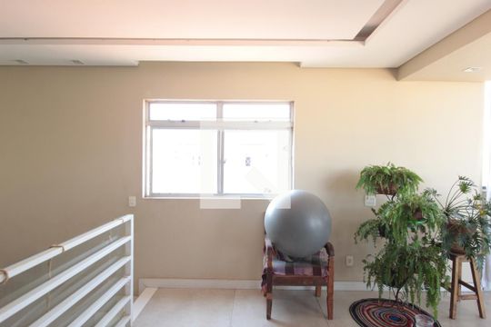 Sala 2 de apartamento à venda com 3 quartos, 200m² em Ouro Preto, Belo Horizonte