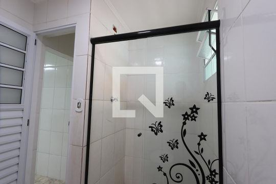 Banheiro Social de casa à venda com 2 quartos, 200m² em Vila Alpina, São Paulo
