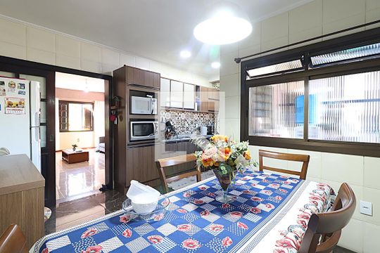 Cozinha de apartamento à venda com 3 quartos, 500m² em Cristo Redentor, Porto Alegre