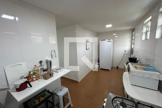 Cozinha de apartamento para alugar com 2 quartos, 70m² em Piedade, Rio de Janeiro