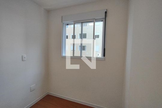 Quarto 2 de apartamento para alugar com 2 quartos, 42m² em Vila Palmares, São Caetano do Sul