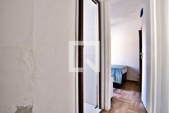 Corredor de casa à venda com 3 quartos, 110m² em Brás, São Paulo