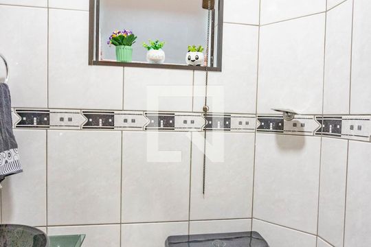 Lavabo de casa à venda com 3 quartos, 245m² em Vila Nogueira, Diadema