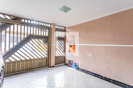 Garagem de casa à venda com 3 quartos, 245m² em Vila Nogueira, Diadema