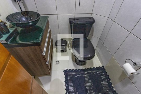 Lavabo de casa à venda com 3 quartos, 245m² em Vila Nogueira, Diadema