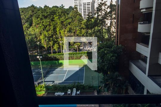 Vista de apartamento para alugar com 2 quartos, 150m² em Alphaville, Barueri